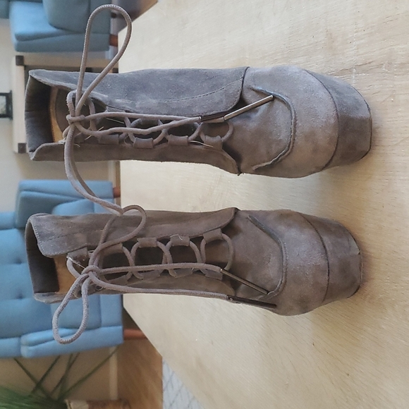 Calvin Klein Heeled Suede Lace-Up Ankle Boots - Picture 2 of 8